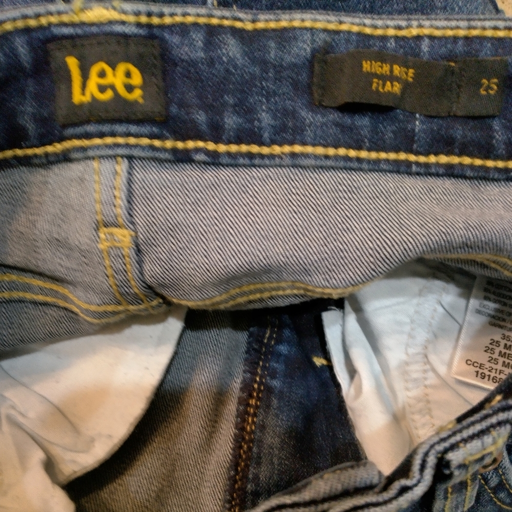 Lee High Rise Flare - Picture 5 of 6